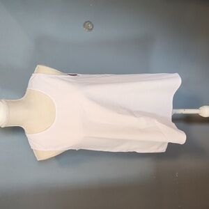 Amazon Essentials crinkle scoop neck sleeveless blouse Cloud Dancer White